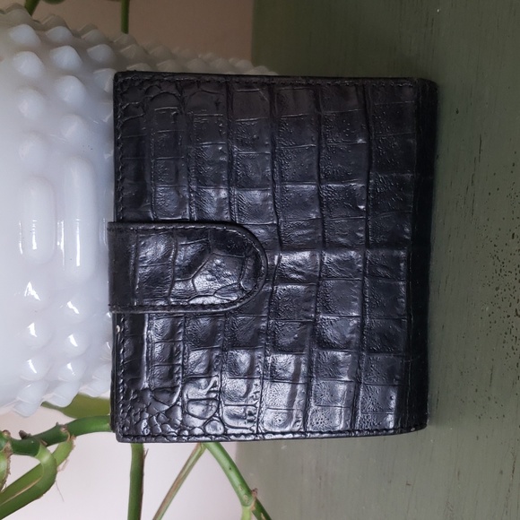 Vintage Valentino Embossed Leather Croc Wallet - Picture 2 of 6